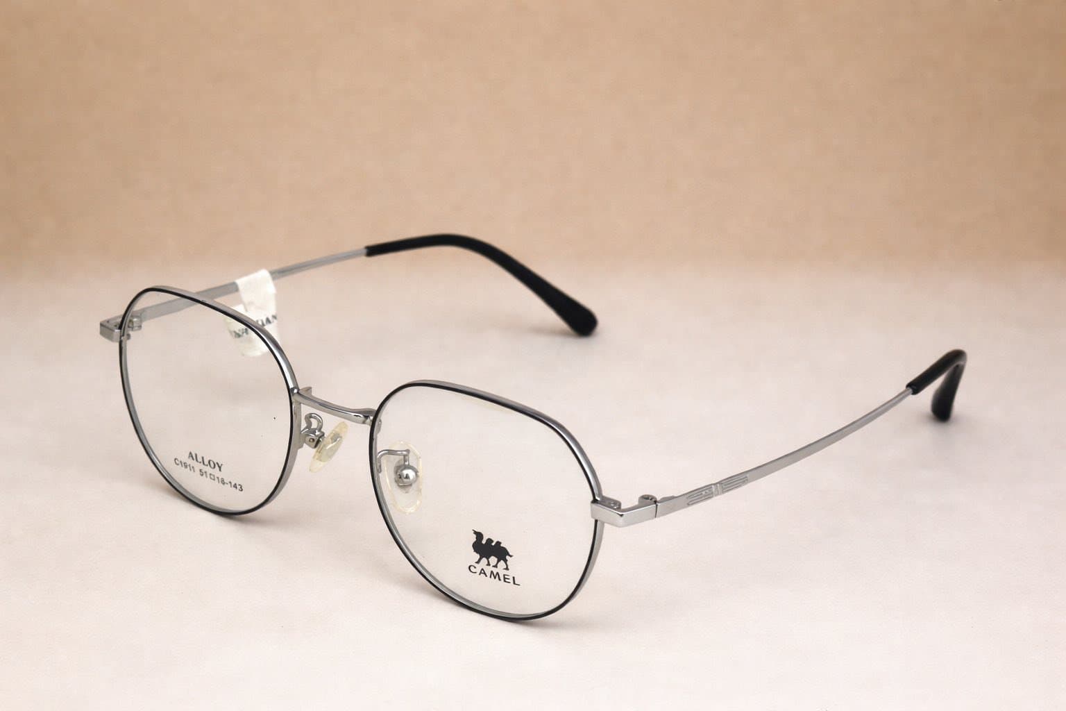 Gọng Kính Camel Alloy C1911 – Sự Kết Hợp Hoàn Hảo Giữa Cổ Điển & Hiện Đại - ảnh 3