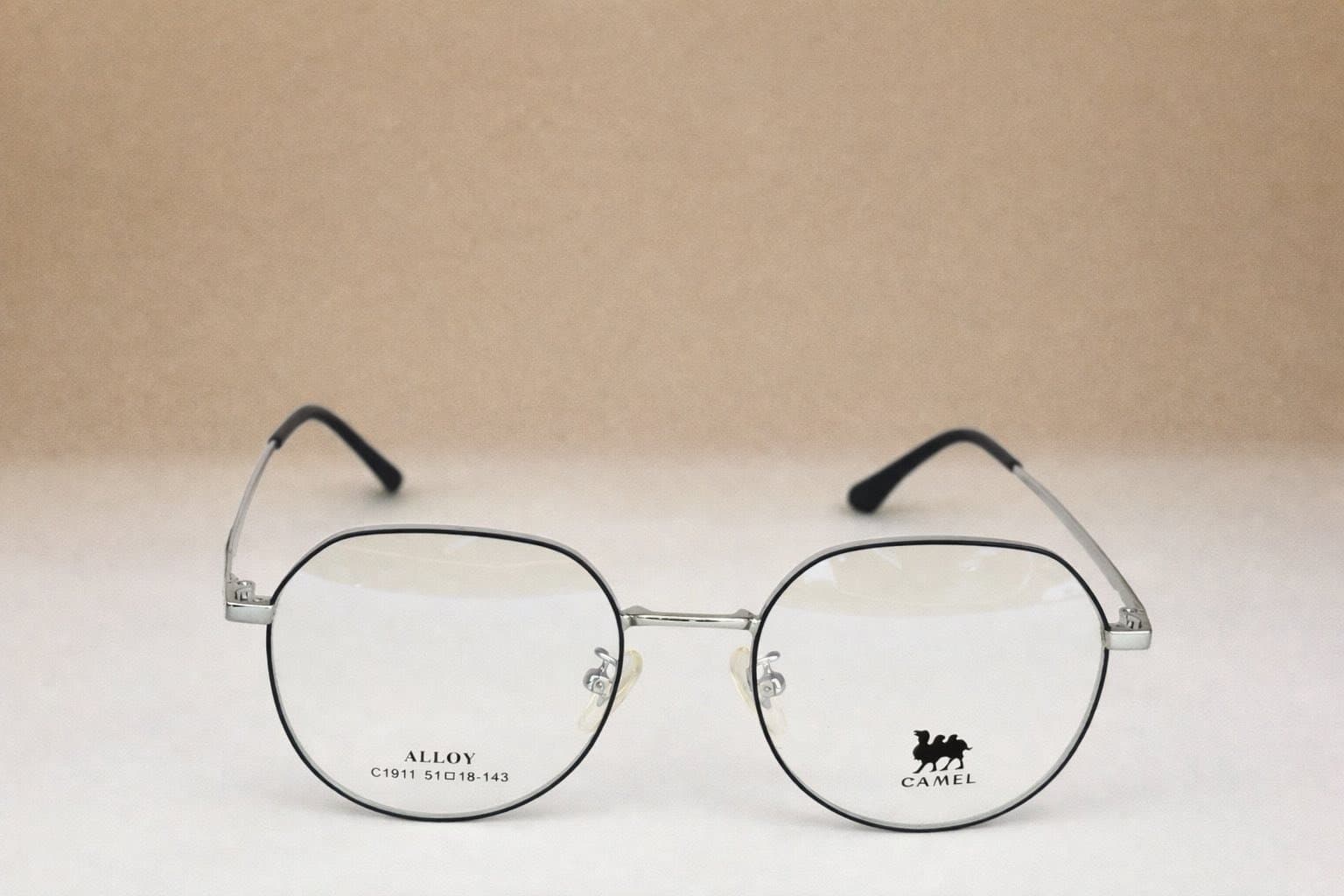 Gọng Kính Camel Alloy C1911 – Sự Kết Hợp Hoàn Hảo Giữa Cổ Điển & Hiện Đại