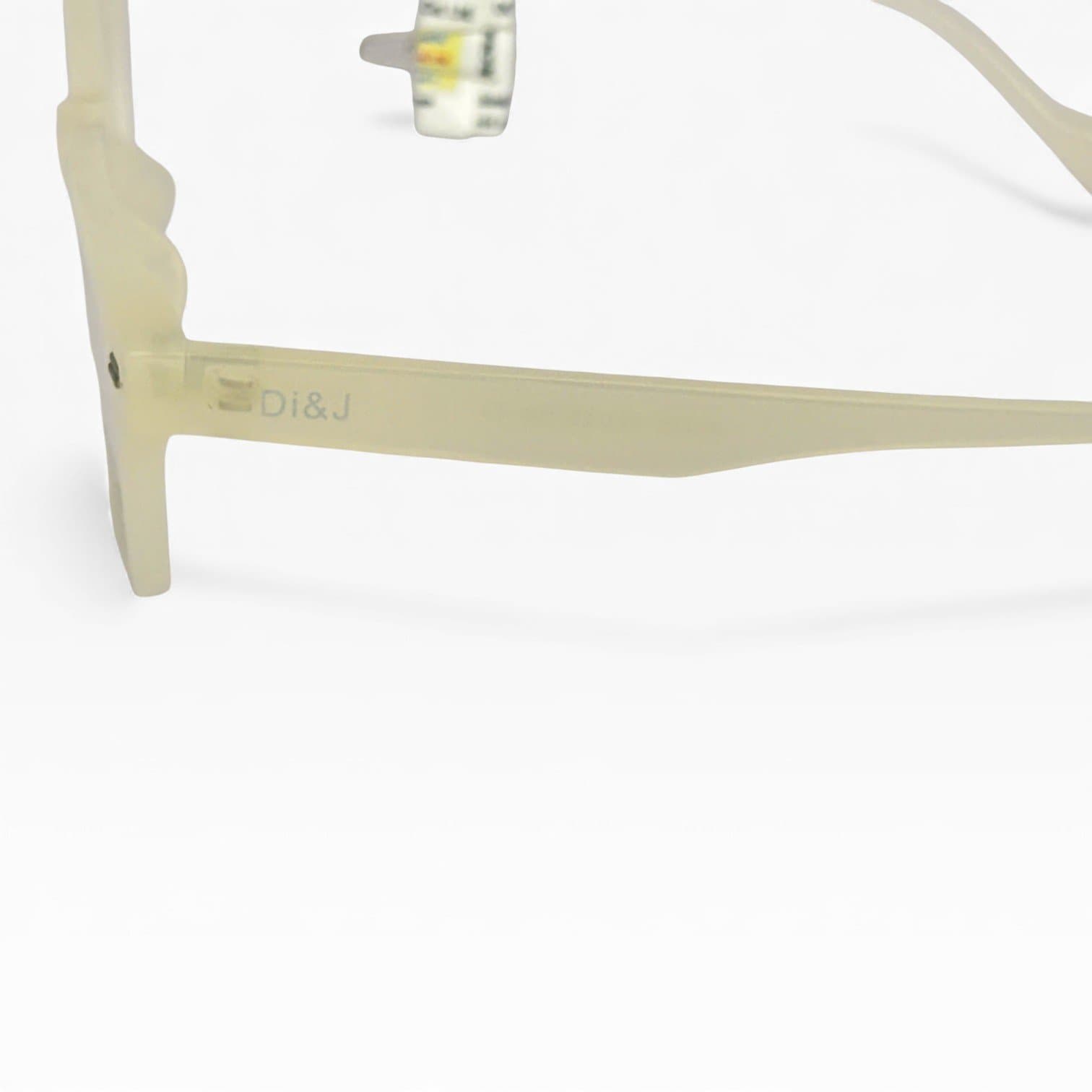 Kính DI&J 22278 TR90 – Gọng Vuông Màu Be Sữa - ảnh 4