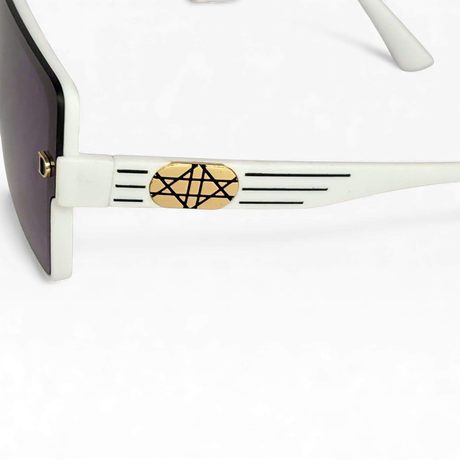 Kính Mát Vuông Sang Trọng – Gọng Trắng Thời Thượng, Tròng Tím Đen UV400 - ảnh 3