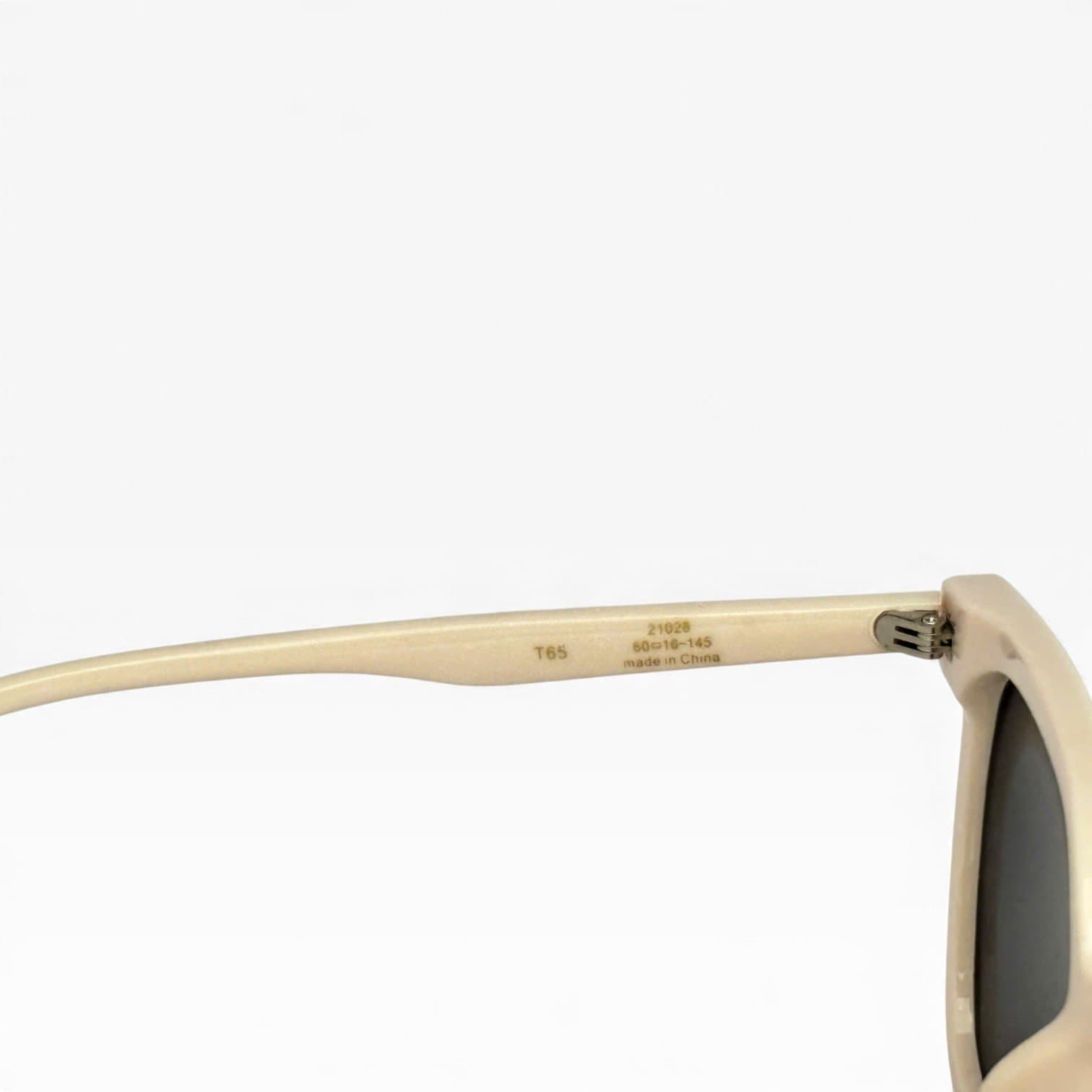 Kính Râm Nữ Gọng Kem Dáng Vuông Thời Trang Tròng Đen UV400 - ảnh 3