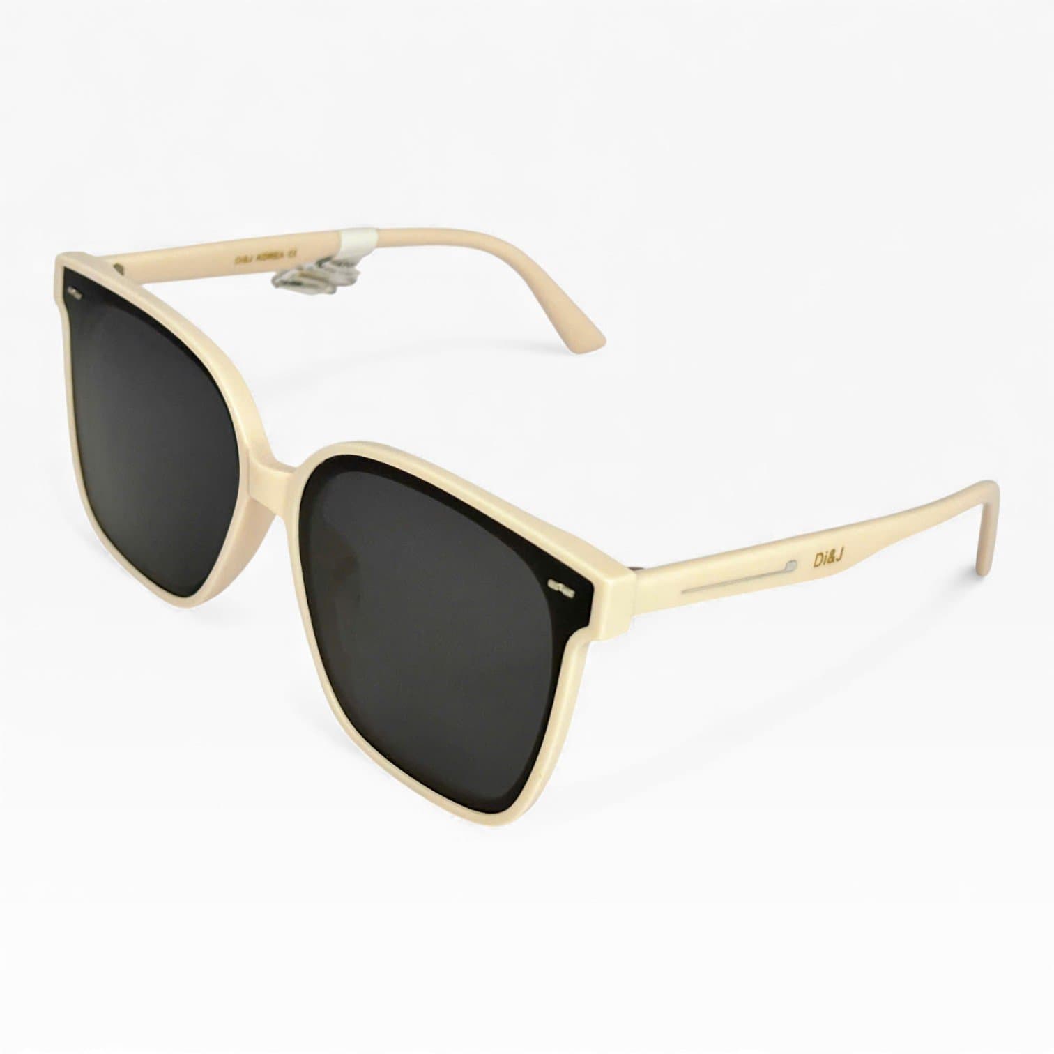 Kính Râm Nữ Gọng Kem Dáng Vuông Thời Trang Tròng Đen UV400