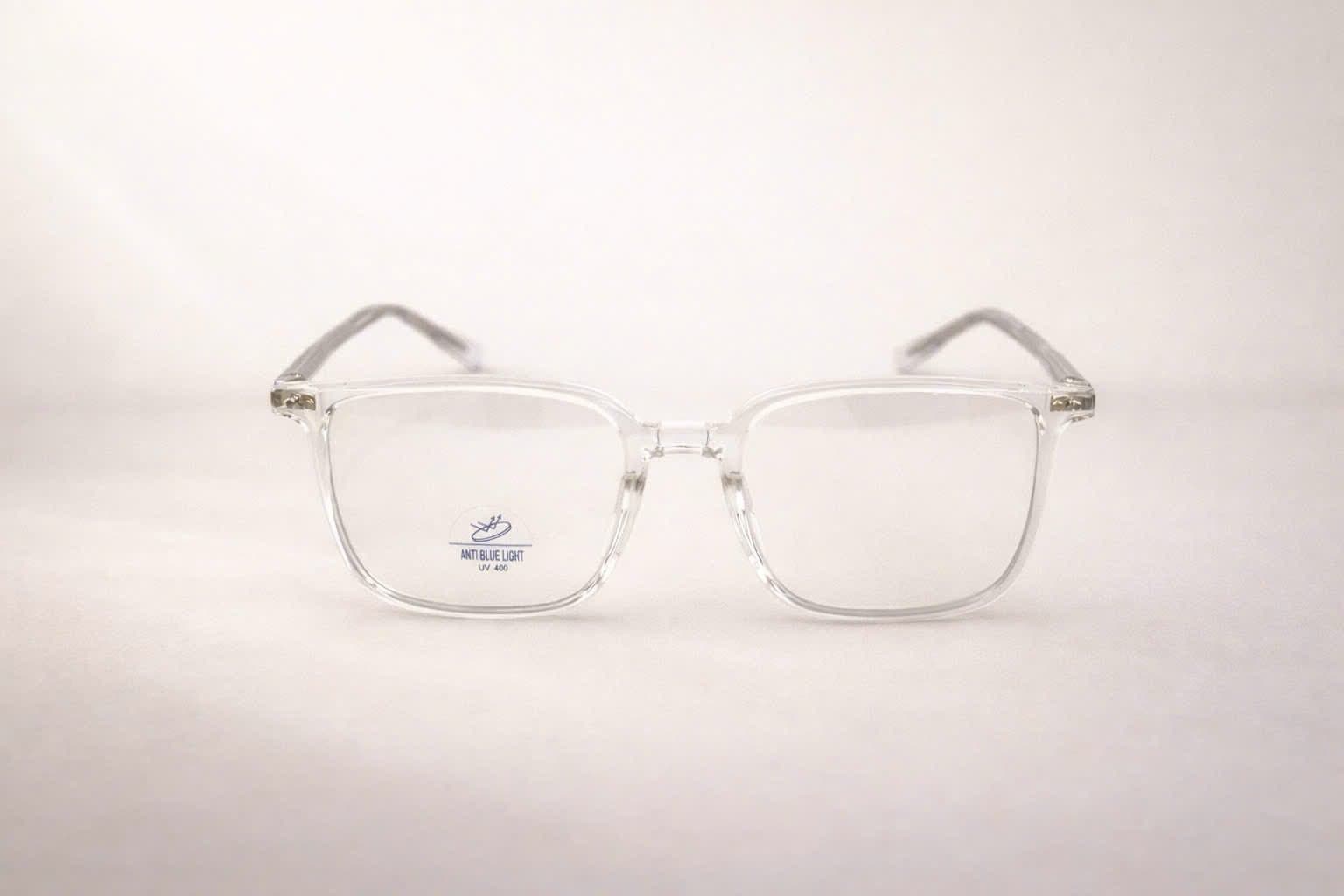 Gọng Kính Cận Nữ Vuông Bầu Thời Trang – Nhựa Dẻo Màu Hồng Trà Trong Suốt – Chống Ánh Sáng Xanh - ảnh 3