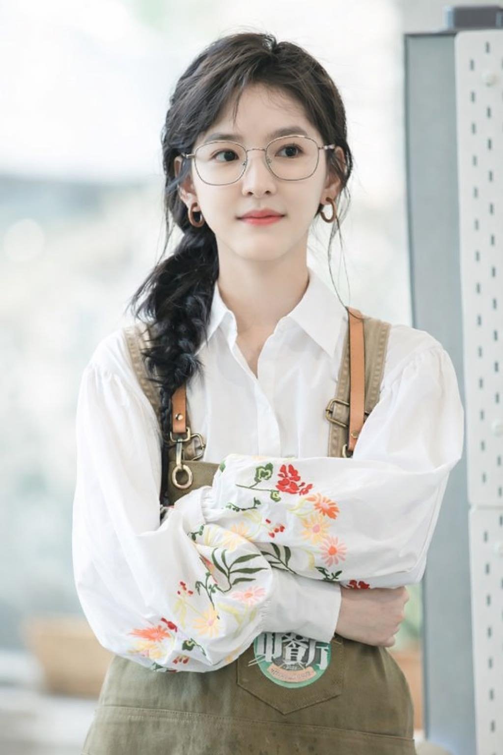 Mắt Kính Gọng Kim Loại Cao Cấp – Thiết Kế Geometric Hiện Đại - ảnh 2