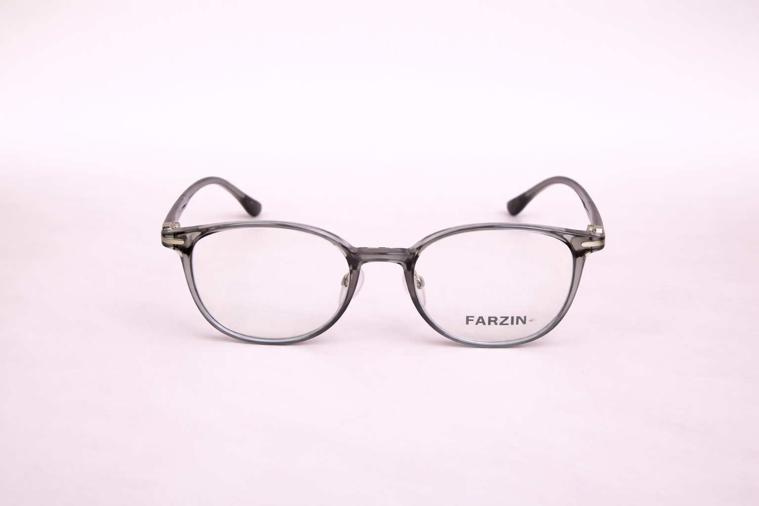 Transparent Luxe – Gọng FARZIN Nhẹ Nhàng, Tinh Tế & Đẳng Cấp - ảnh 4