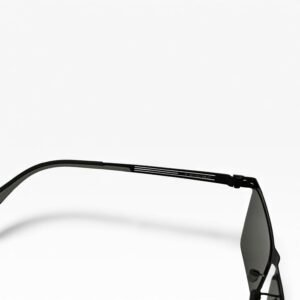 Alternative view of Kính Mát Nam – Gọng Kim Loại Đen Vuông Dài, Tròng Đen UV400