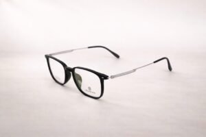 Alternative view of Gọng Kính Cận Nam Nữ Vuông Bầu Nhựa Dẻo Cao Cấp – Màu Xám Trong Suốt Hiện Đại